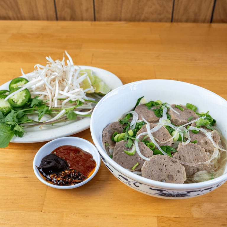 Bun Bo Hue: A Spicy Vietnamese Delight